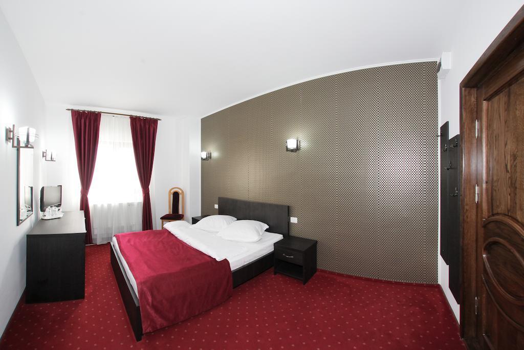 Hotel Rebis Brăila Quarto foto